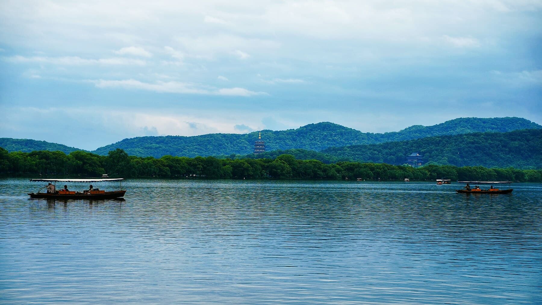 West Lake in Hangzhou for a Jiangnan gardens and tea route