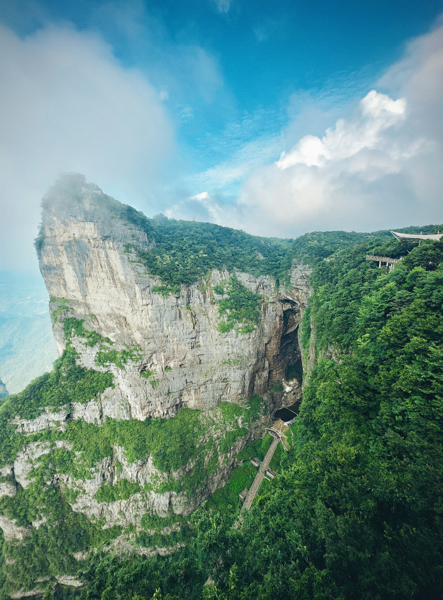 Zhangjiajie weather-sensitive mountain route for live China travel intelligence